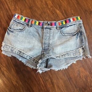 Women’s Free People embroidered shorts size 28